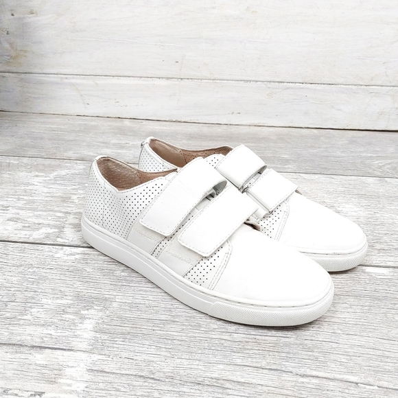 VINCE CAMUTO BRINDY WM 6LEATHER DBL STRAP SNEAKERS - Picture 10 of 10